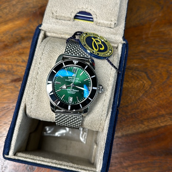 Almost brand new! Breitling Superocean Heritage 2 - emerald green dial 42mm - Picture 3 of 11